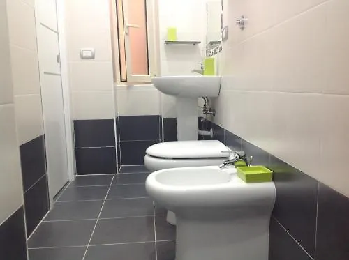 Stella Diana Couette-café Naples